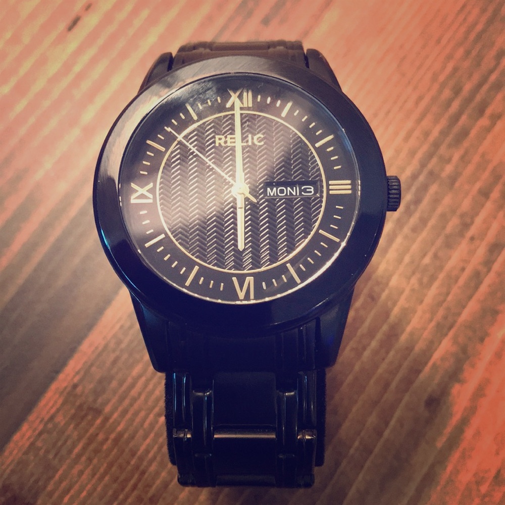 ⌚️Relic Black/Gold Watch⌚️